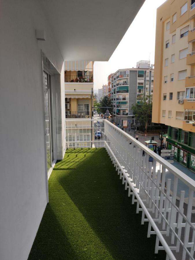 Mares - La Santa Apartment Torre Del Mar Exterior photo